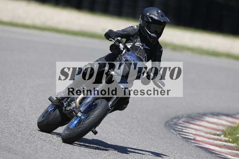 /43 08.08.2025 Discover the Bike ADR/Bike 1 gruen/450